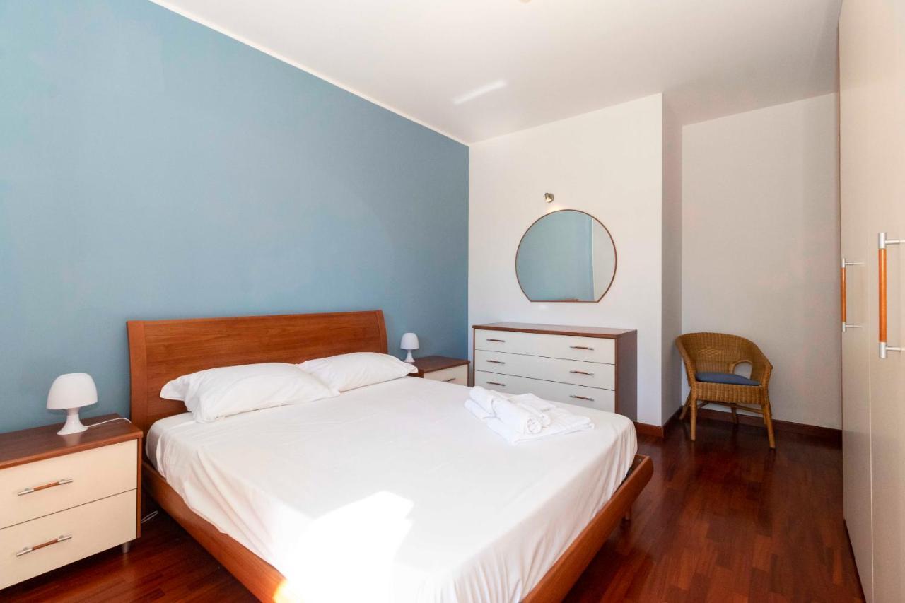 Apartament Cozy&Spacious Apt 2 Min Walk From The Tram Stop! Turyn Zewnętrze zdjęcie