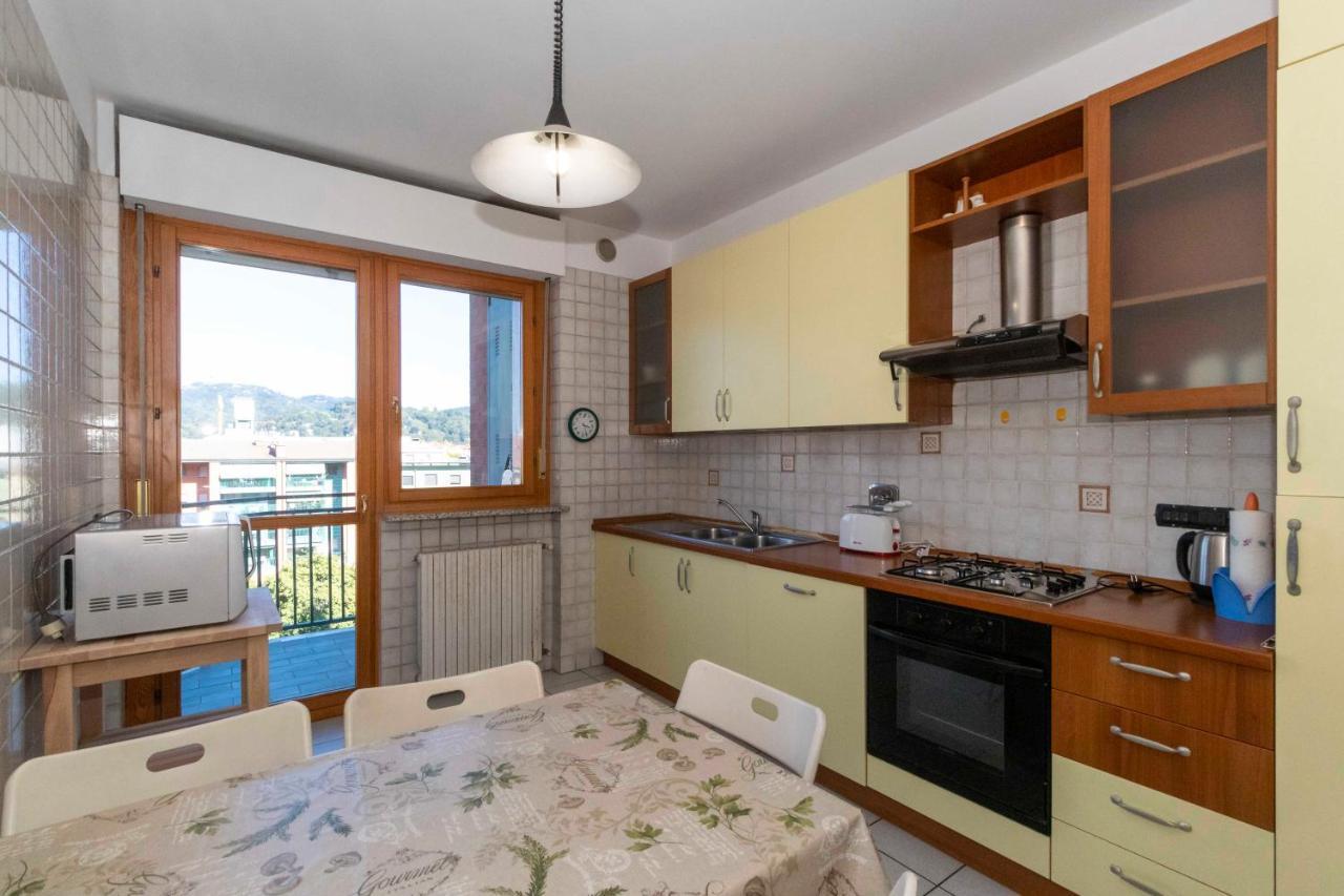 Apartament Cozy&Spacious Apt 2 Min Walk From The Tram Stop! Turyn Zewnętrze zdjęcie