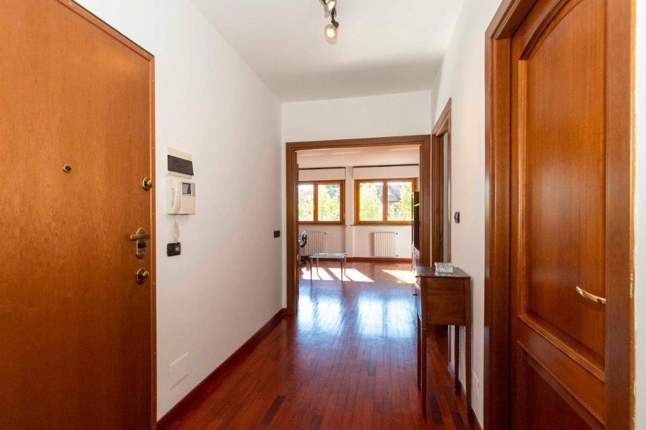 Apartament Cozy&Spacious Apt 2 Min Walk From The Tram Stop! Turyn Zewnętrze zdjęcie
