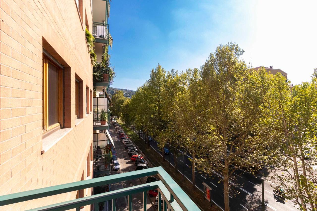 Apartament Cozy&Spacious Apt 2 Min Walk From The Tram Stop! Turyn Zewnętrze zdjęcie