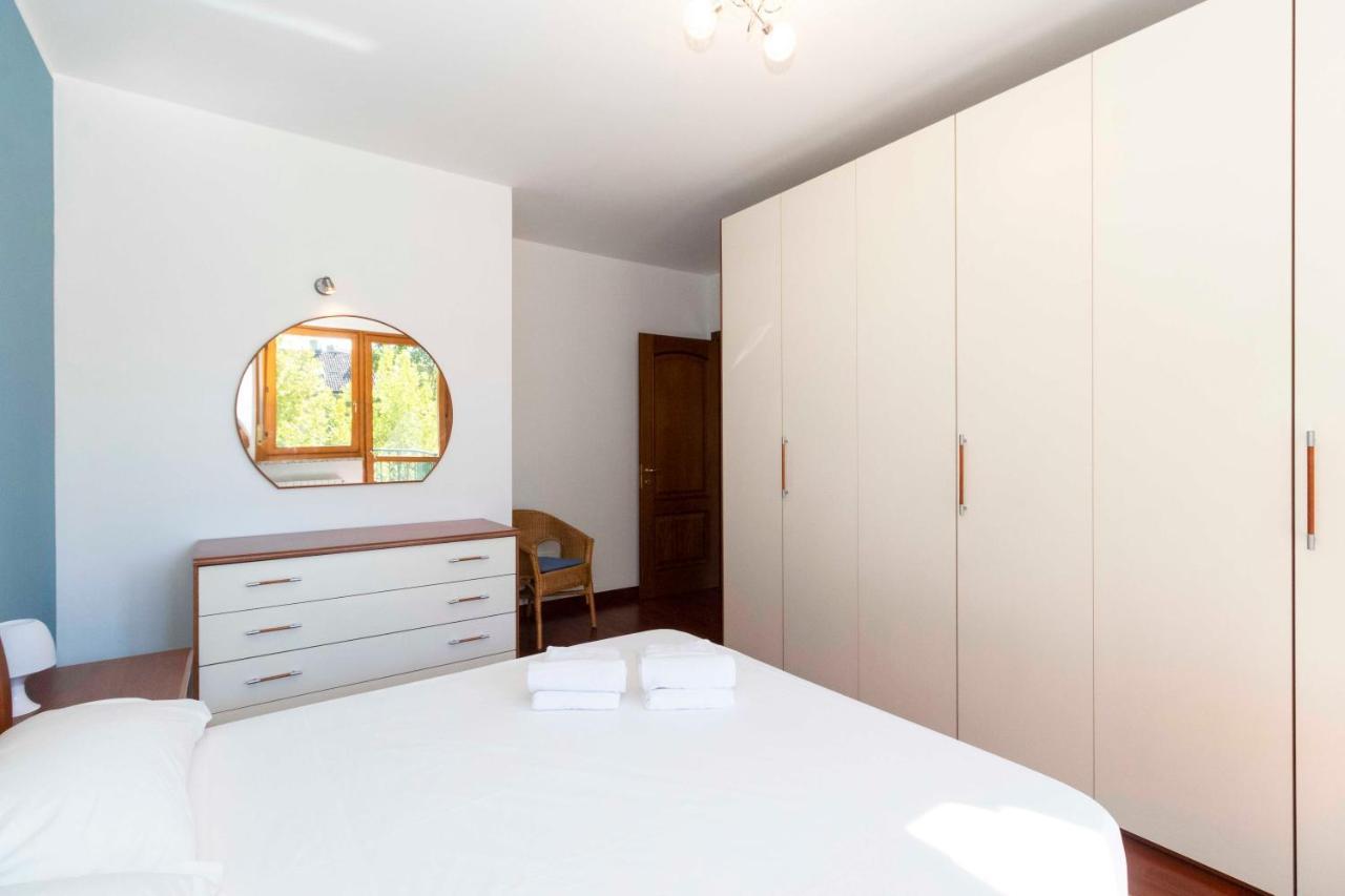 Apartament Cozy&Spacious Apt 2 Min Walk From The Tram Stop! Turyn Zewnętrze zdjęcie